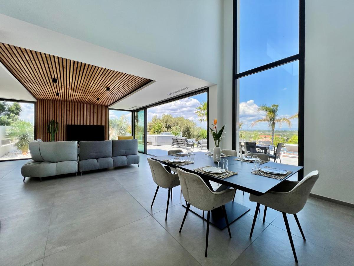 Villa D'Exception Avec Piscine A Debordement - Vue Panoramique Saint-Nazaire  Экстерьер фото